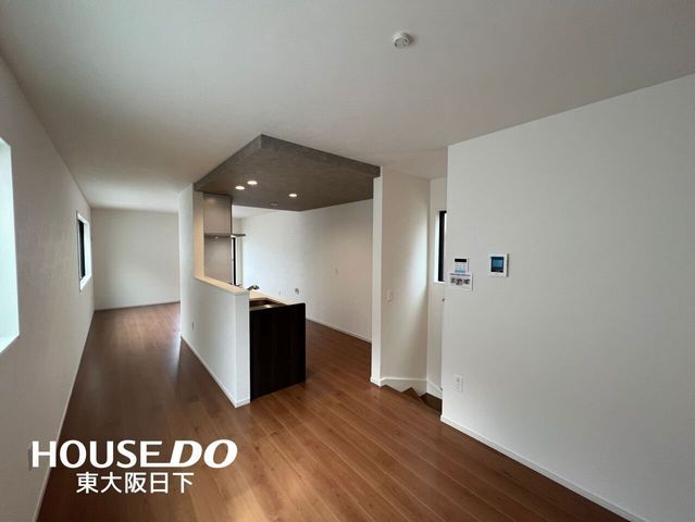 New 4LDK House for Sale Near Kawachi-Kosaka Station, Higashi-Osaka - Thumbnail 2