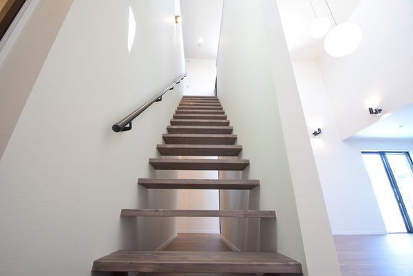 6LDK Wooden House for Sale in Nara City with Large Garage - Thumbnail 3