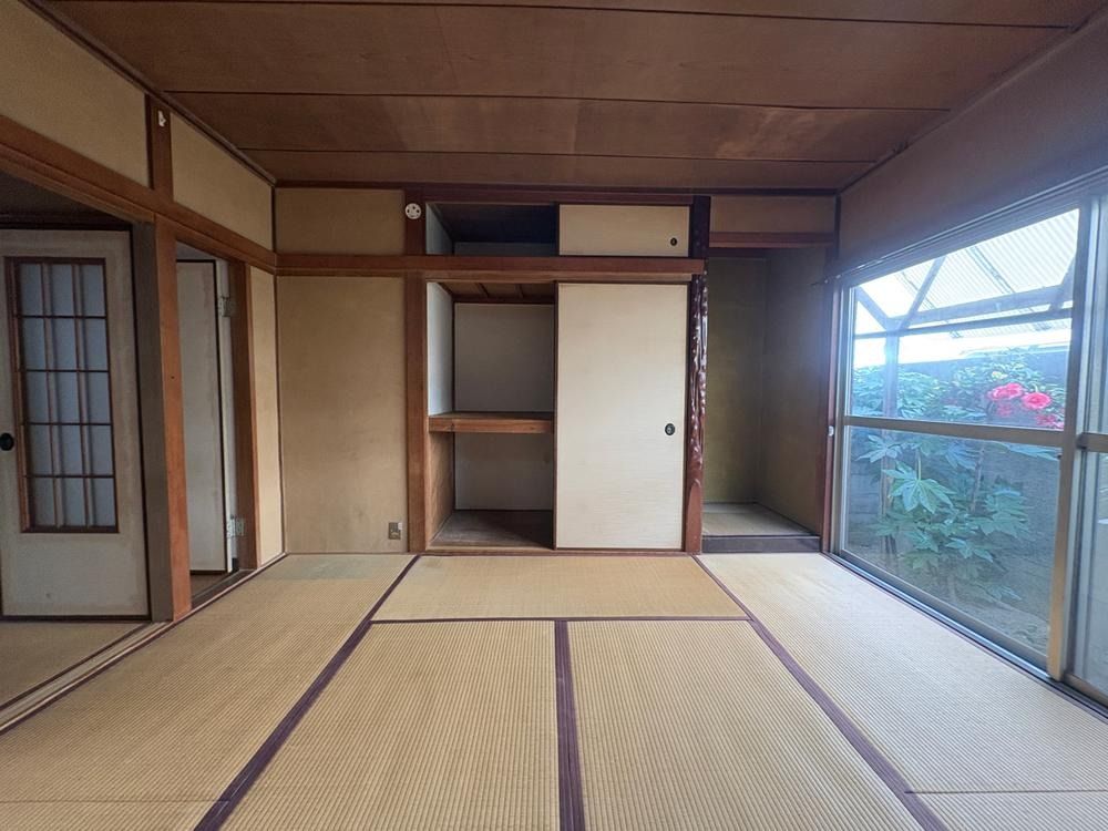 5DK Detached House for Sale Near Suwanomori Station, Sakai - Thumbnail 4