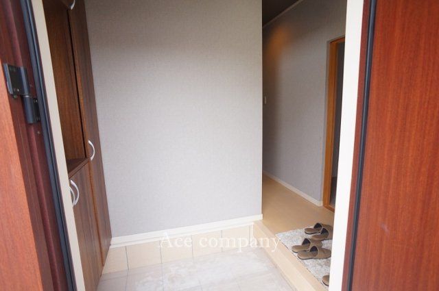 Renovated 4LDK Detached House for Sale in Higashiosaka, Osaka - Thumbnail 4