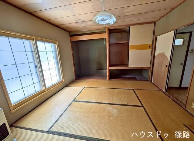 4LDK House for Sale on 86 Tsubo Plot in Ishikari, Hokkaido - Thumbnail 3