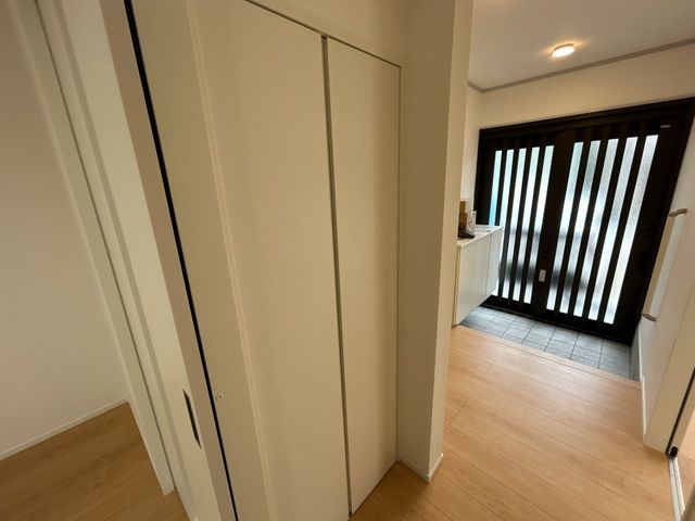 Renovated 3LDK House in Kanazawa with Parking for 3 Cars - Thumbnail 2