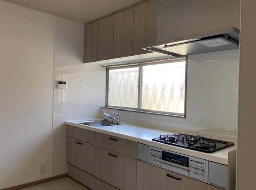 Renovated 4LDK House in Settsu City, Osaka | 2025 Full Renovation - Thumbnail 2