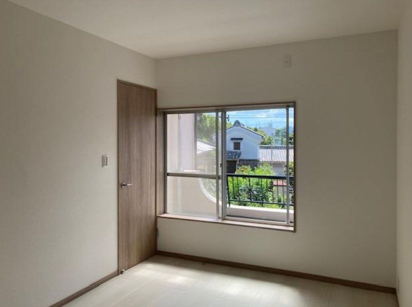 Renovated 4LDK House in Settsu City, Osaka | 2025 Full Renovation - Thumbnail 4