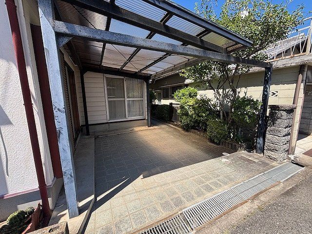 6LDK Detached House with Carport for Sale in Tatsuno City - Thumbnail 3