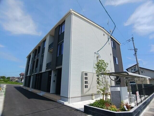 2LDK Wooden Apartment for Rent in Minami Ward, Kumamoto - Thumbnail 2