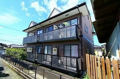 2LDK Wooden Apartment for Rent in Minami Ward, Kumamoto - Image 1