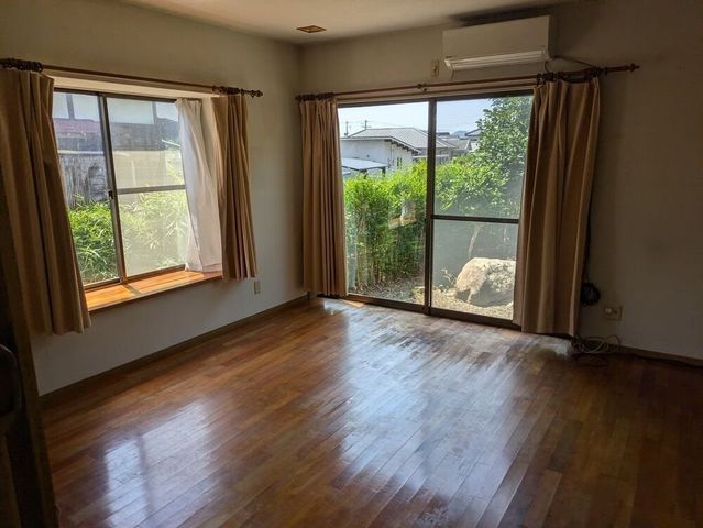5LDK Detached House for Sale in Nichinan, Miyazaki - Thumbnail 3