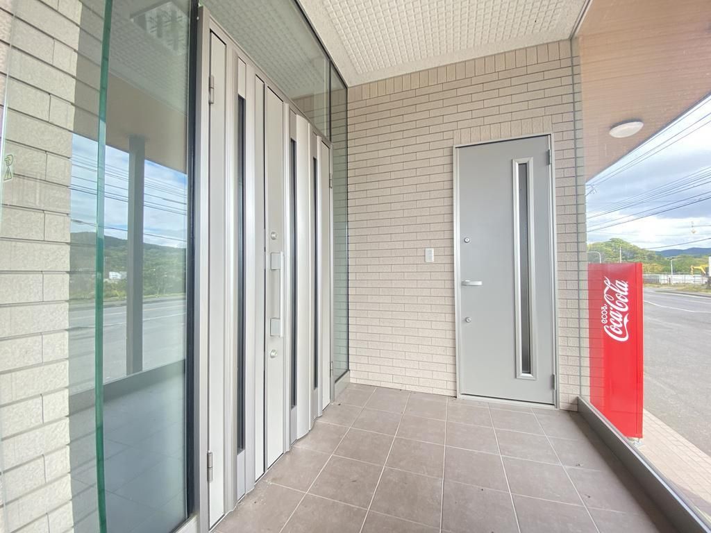 4LDK Single-Story House on 386 Tsubo Plot in Hakodate - Image 1