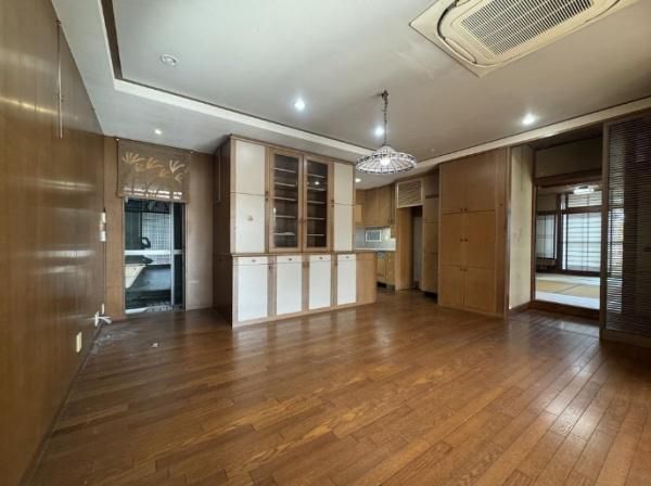9LDK RC House for Sale in Kyoto's Kita Ward | 321.99 sqm - Thumbnail 4