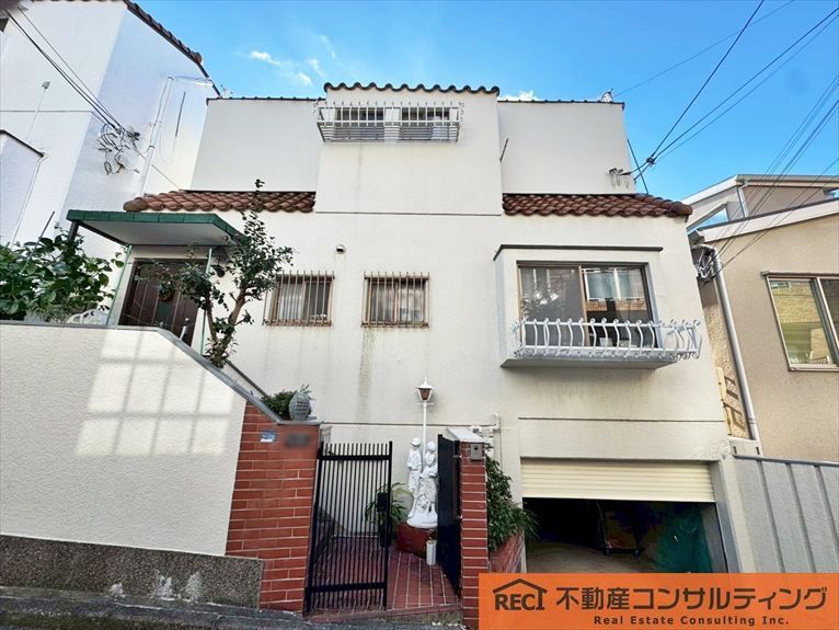 4LDK RC Detached House for Sale near Rokko Station, Kobe - Thumbnail 2