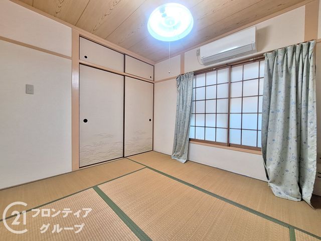 4DK Wooden House for Sale in Nishiyodogawa, Osaka - Thumbnail 3