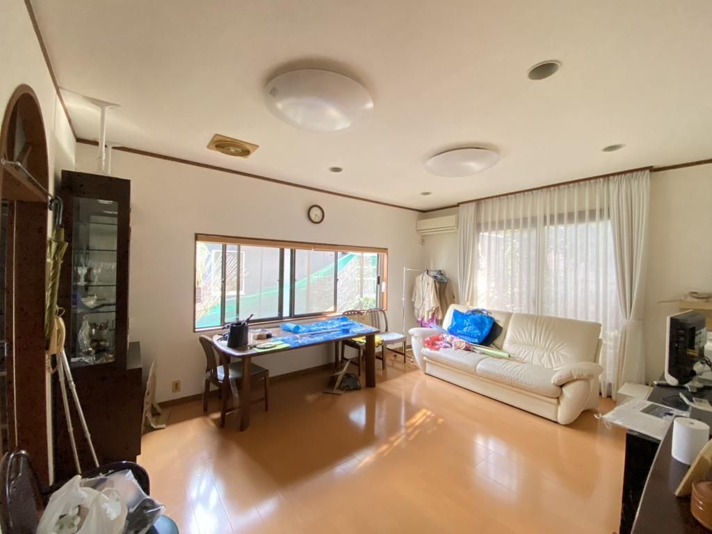 5LDK House with Underfloor Heating & 7 Car Parking in Hofu, Yamaguchi - Thumbnail 2