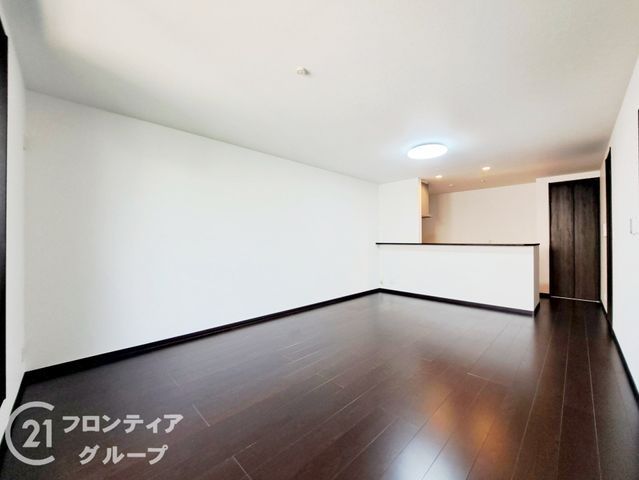 New 4LDK House for Sale Near Kawachi-Yamamoto Station - Thumbnail 4