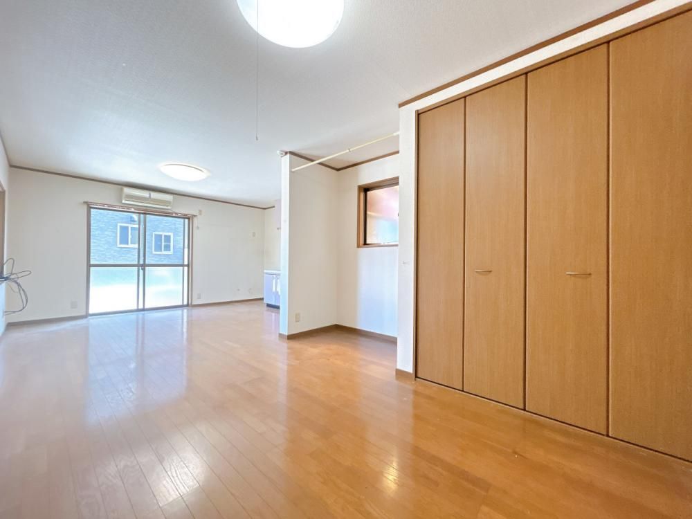 Renovated 3LDK House in Fukui City with Park View - Thumbnail 2