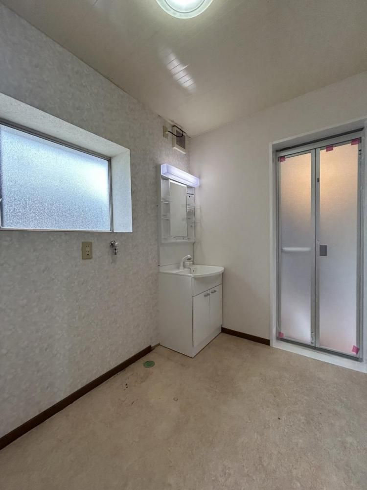 Renovated 3LDK House in Fukui City with Park View - Thumbnail 4