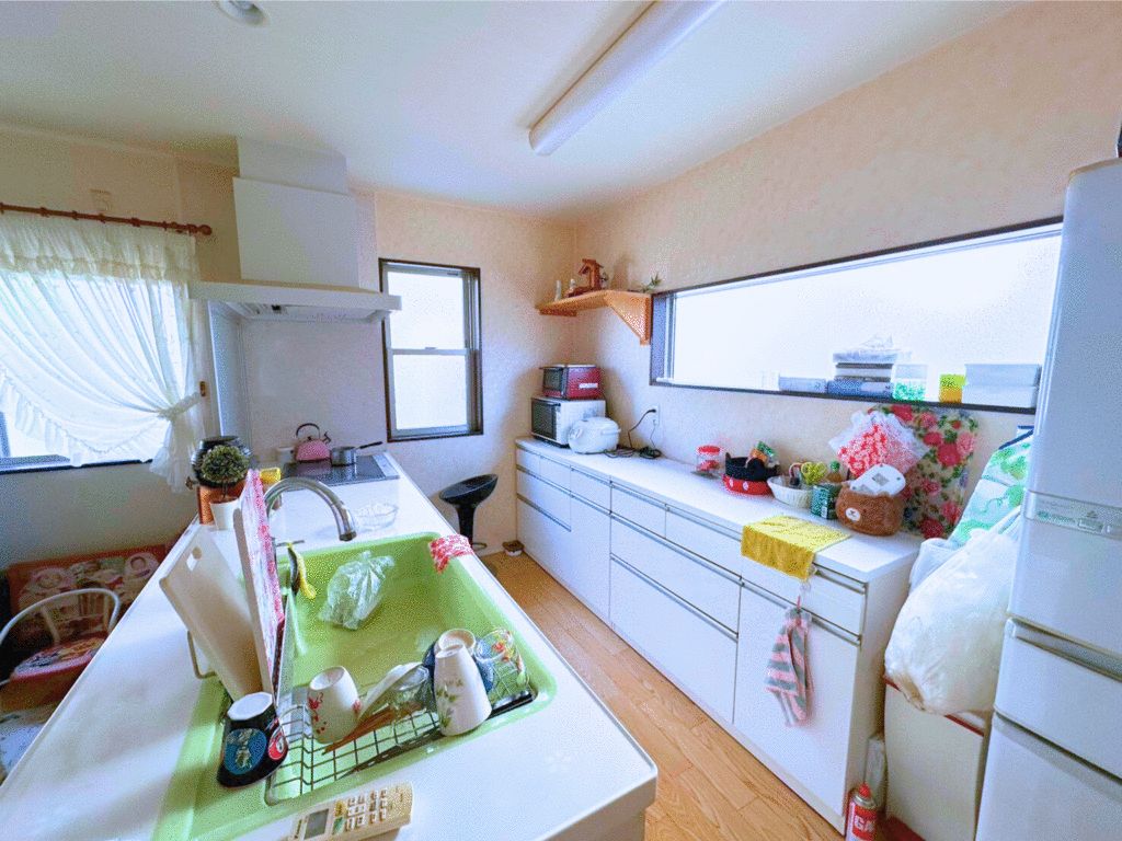 5LDK Detached House for Sale in Heguri-cho, Nara - Thumbnail 2