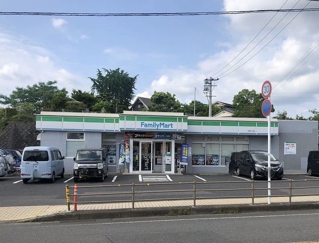 5DK Detached House on Corner Lot in Kagoshima City - Thumbnail 2