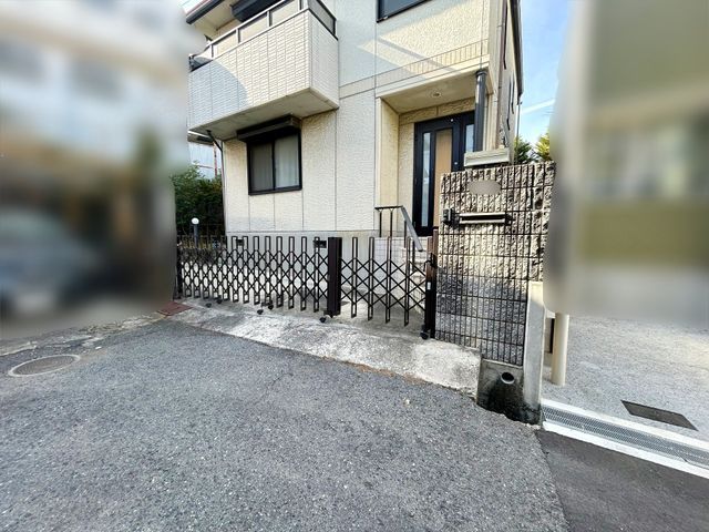 4DK Steel-Framed House for Sale in Nishinomiya, Hyogo - Thumbnail 3
