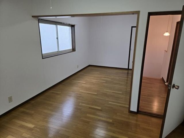 3DK House for Sale in Wakayama City, Wakayama - 78 sqm - Thumbnail 3