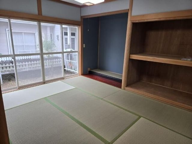 3DK House for Sale in Wakayama City, Wakayama - 78 sqm - Thumbnail 4