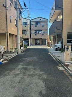 4LDK Steel-Frame House for Sale in Moriguchi, Osaka - Thumbnail 2