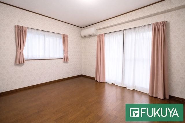 4LDK Steel-Framed House for Sale in Abeno, Osaka - Thumbnail 3