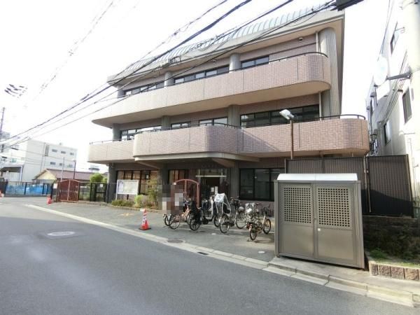Renovated 3LDK House Near Aramoto Station, Higashiosaka - Thumbnail 2