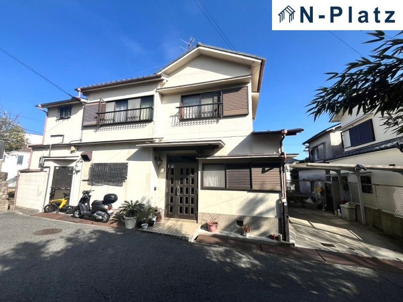 4LDK Wooden House for Sale in Nagata Ward, Kobe - Image 1