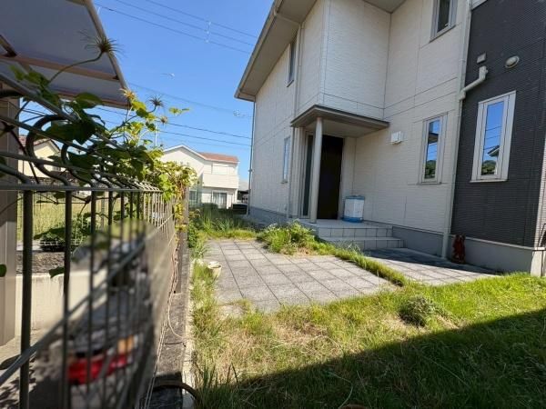 Used 3SLDK Detached House in Kainan, Wakayama - Thumbnail 2