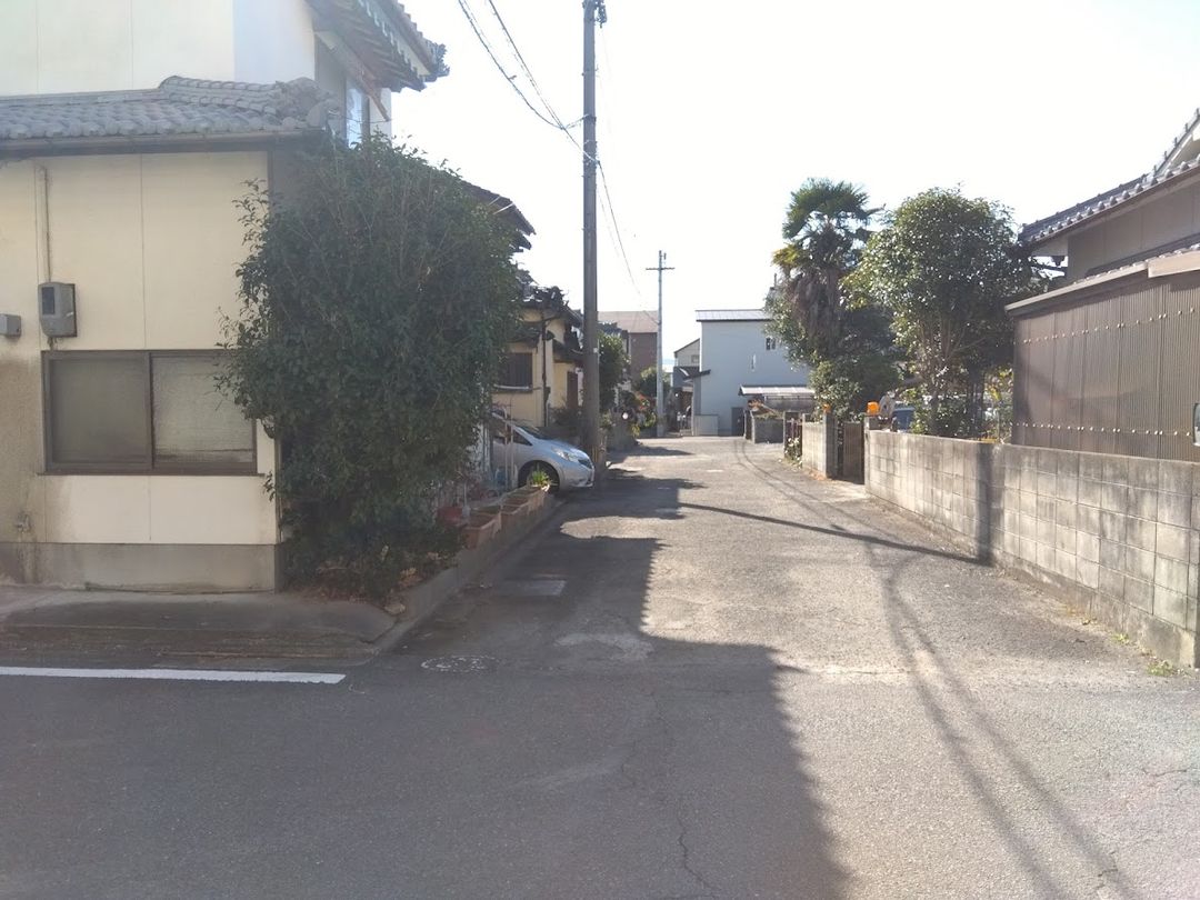 5DK Corner Lot House with Shop Potential in Matsuyama, Ehime - Thumbnail 4