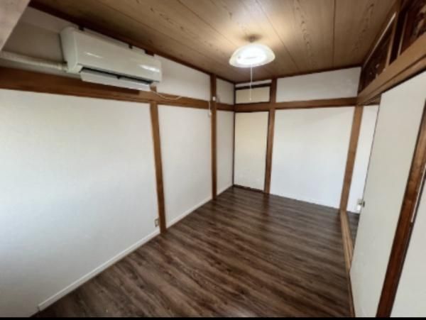 Tenanted 3-Storey Steel House for Sale in Neyagawa, Osaka - Thumbnail 4