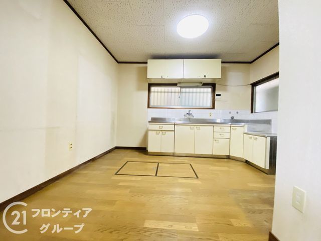 3DK House for Sale in Moriguchi, Osaka - 57.55 sqm - Thumbnail 4