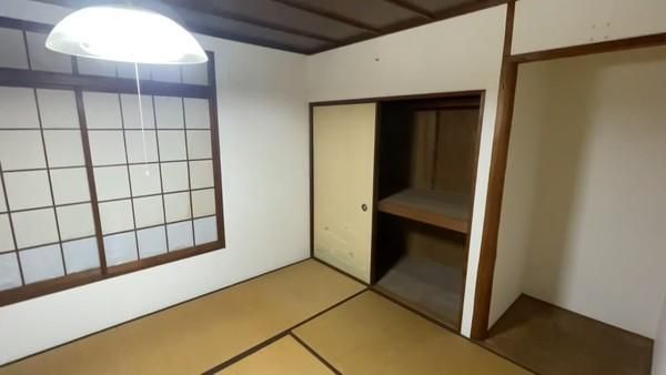 3LDK Used House for Sale in Kainan City, Wakayama - Thumbnail 3