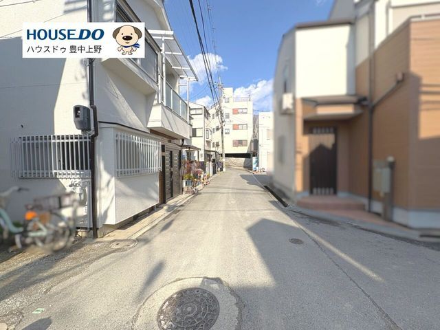 3DK House for Sale in Toyonaka, Osaka - 57.84 sqm - Thumbnail 2
