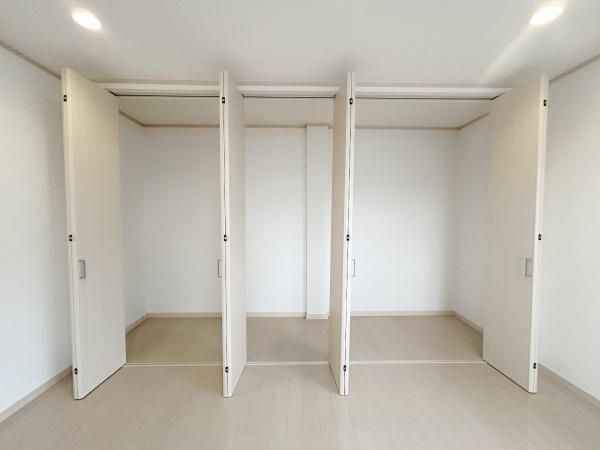 Spacious 8SLDK House for Sale in Kishiwada, Osaka - Renovated 2026 - Thumbnail 4
