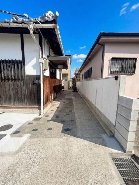 Spacious 8SLDK House for Sale in Kishiwada, Osaka - Renovated 2026 - Thumbnail 2