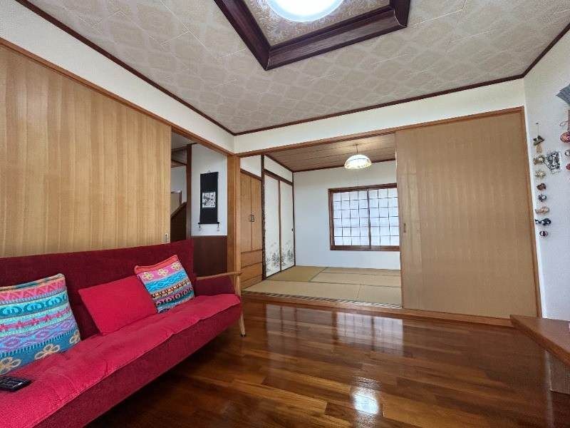 3LDK House for Sale in Tomigusuku, Okinawa - 81.46m2 - Thumbnail 2