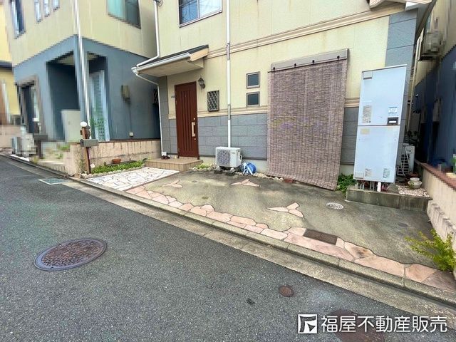 4LDK Detached House for Sale in Katano City, Osaka - Thumbnail 3