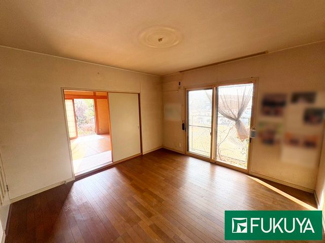 5LDK Detached House for Sale in Hirakata, Osaka - Thumbnail 4