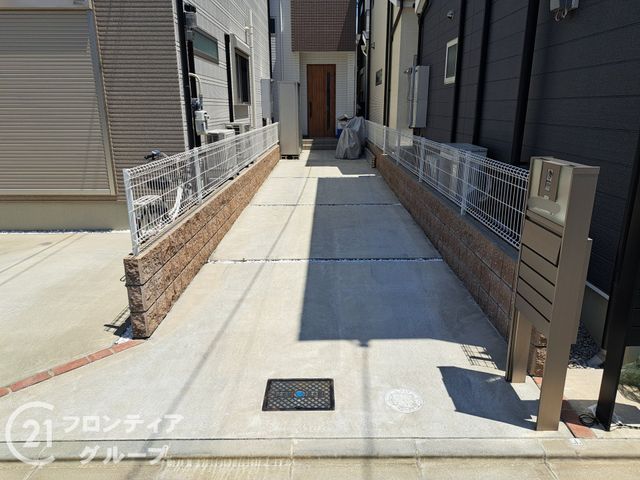 Modern 4LDK House in Higashiosaka, Osaka - Near Station & Schools - Thumbnail 3