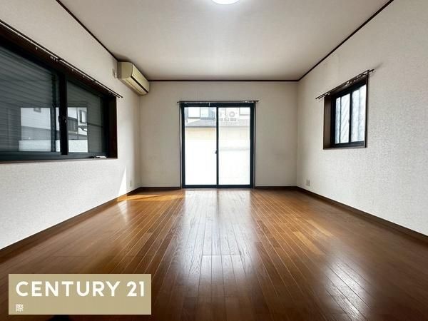 4LDK Detached House in Iwade City, Wakayama for 9.9 Million Yen - Thumbnail 4