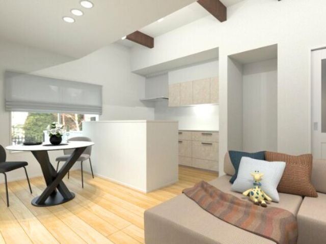 Renovated 2LDK House in Yokkaichi with Parking for 3 Cars - Thumbnail 2