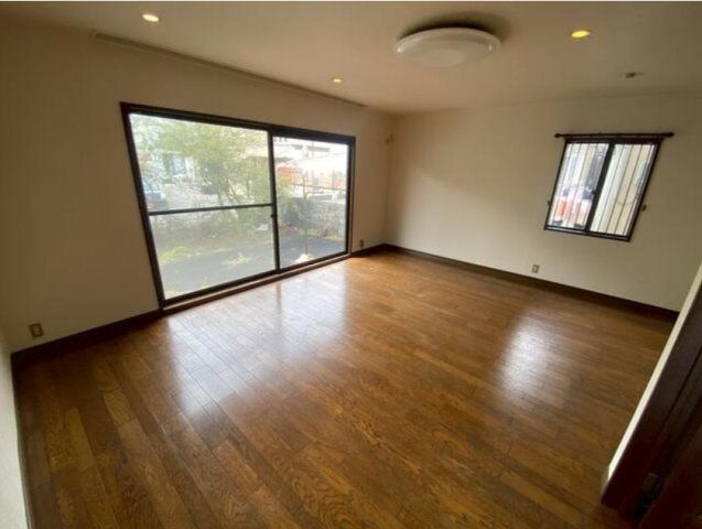 4LDK Detached House for Sale in Iwade, Wakayama - Thumbnail 3