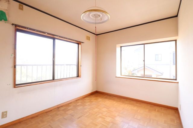 5K Detached House for Sale in Yokkaichi, Mie Prefecture - Thumbnail 3