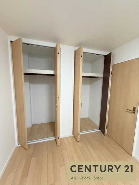 Renovated 4LDK Family House for Sale in Osaka Taisho Ward - Thumbnail 4
