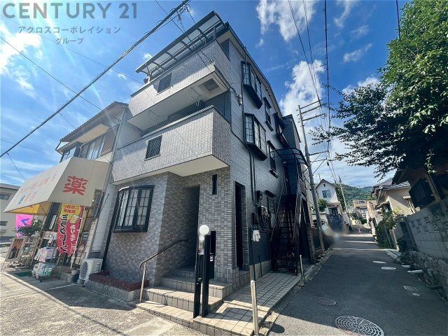 6LDK Family Home for Sale in Kobe Nada-ku, Hyogo - Thumbnail 2