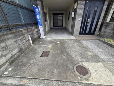 4LDK Used House for Sale in Higashiosaka, Osaka – 133m² — Front_door, Higashiosaka, Osaka