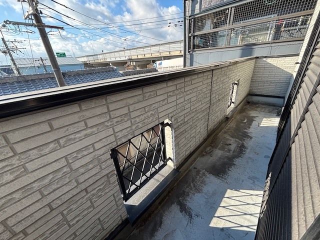 4LDK Detached House for Sale in Matsubara, Osaka - Thumbnail 3