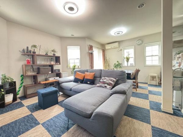 5LDK Family House for Sale in Sakai, Osaka - 139.11 sqm - Thumbnail 3